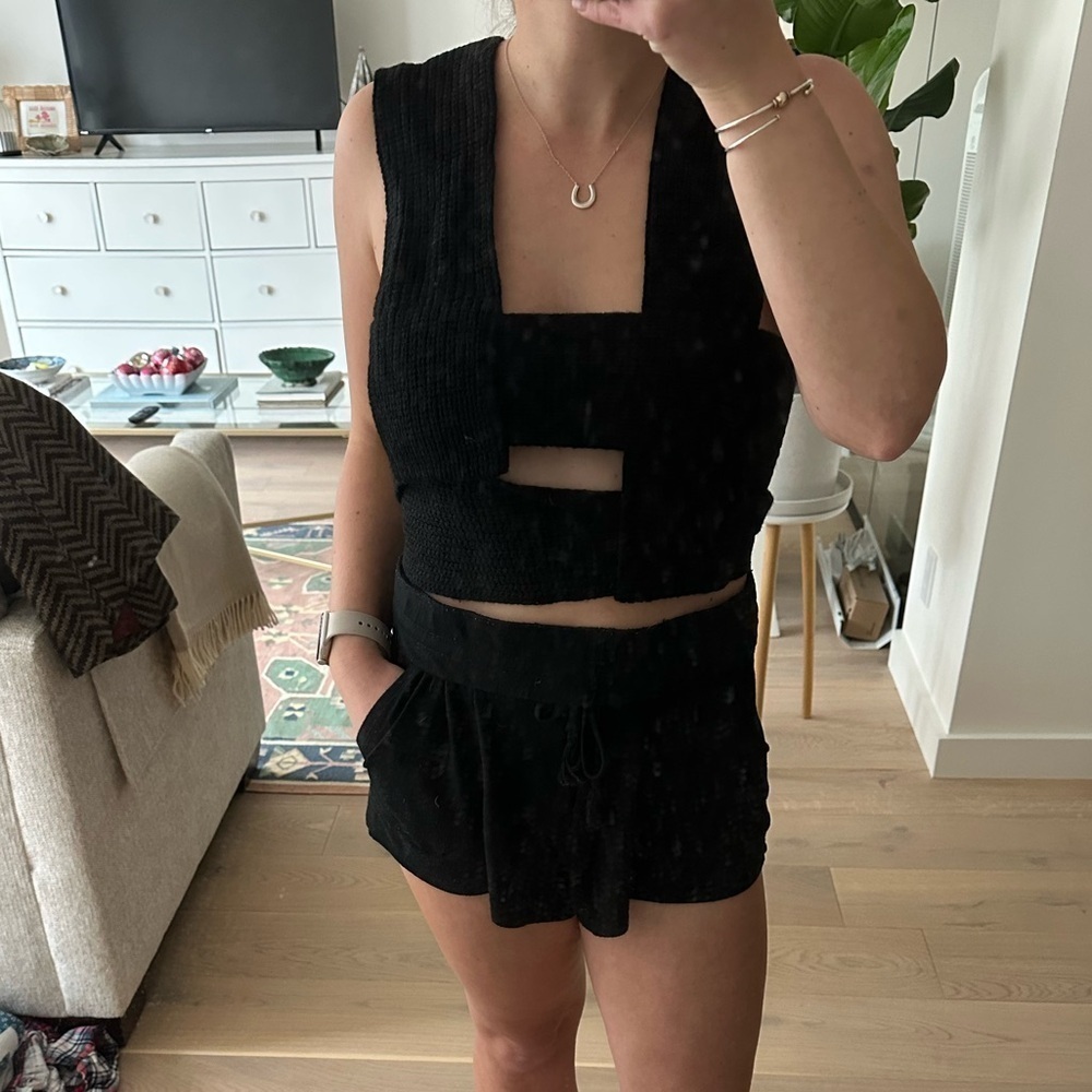 isalis knit tie top